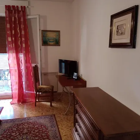 Bed & Breakfast La Piazzola Guesthouse
