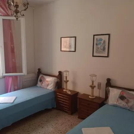 La Piazzola Guesthouse לינה וארוחת בוקר בולוניה